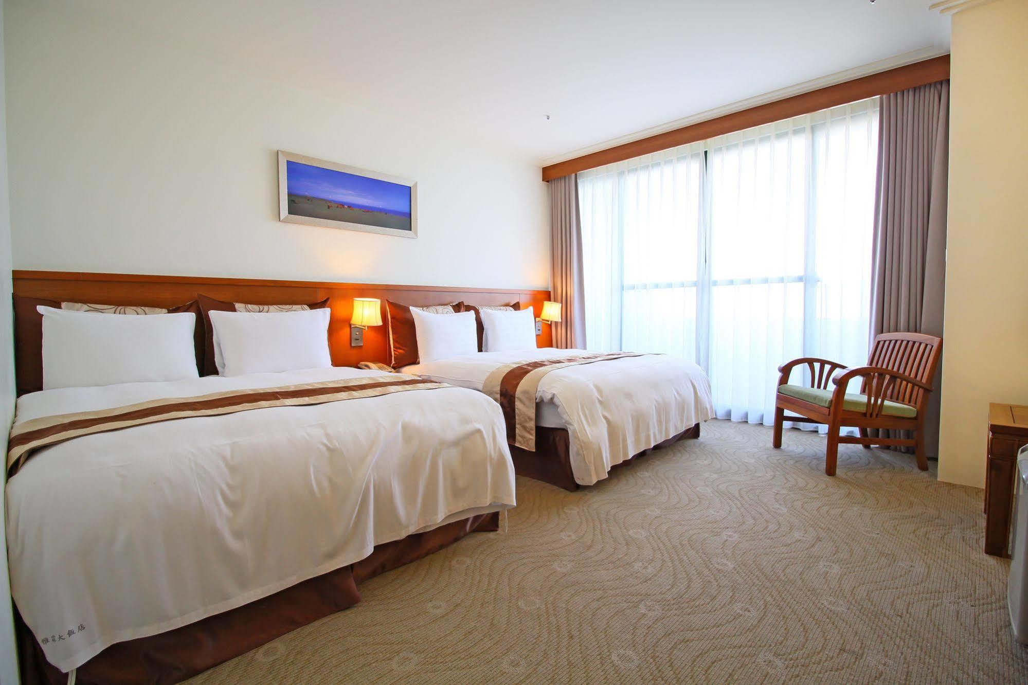 Yaling Hotel Magong Exterior photo